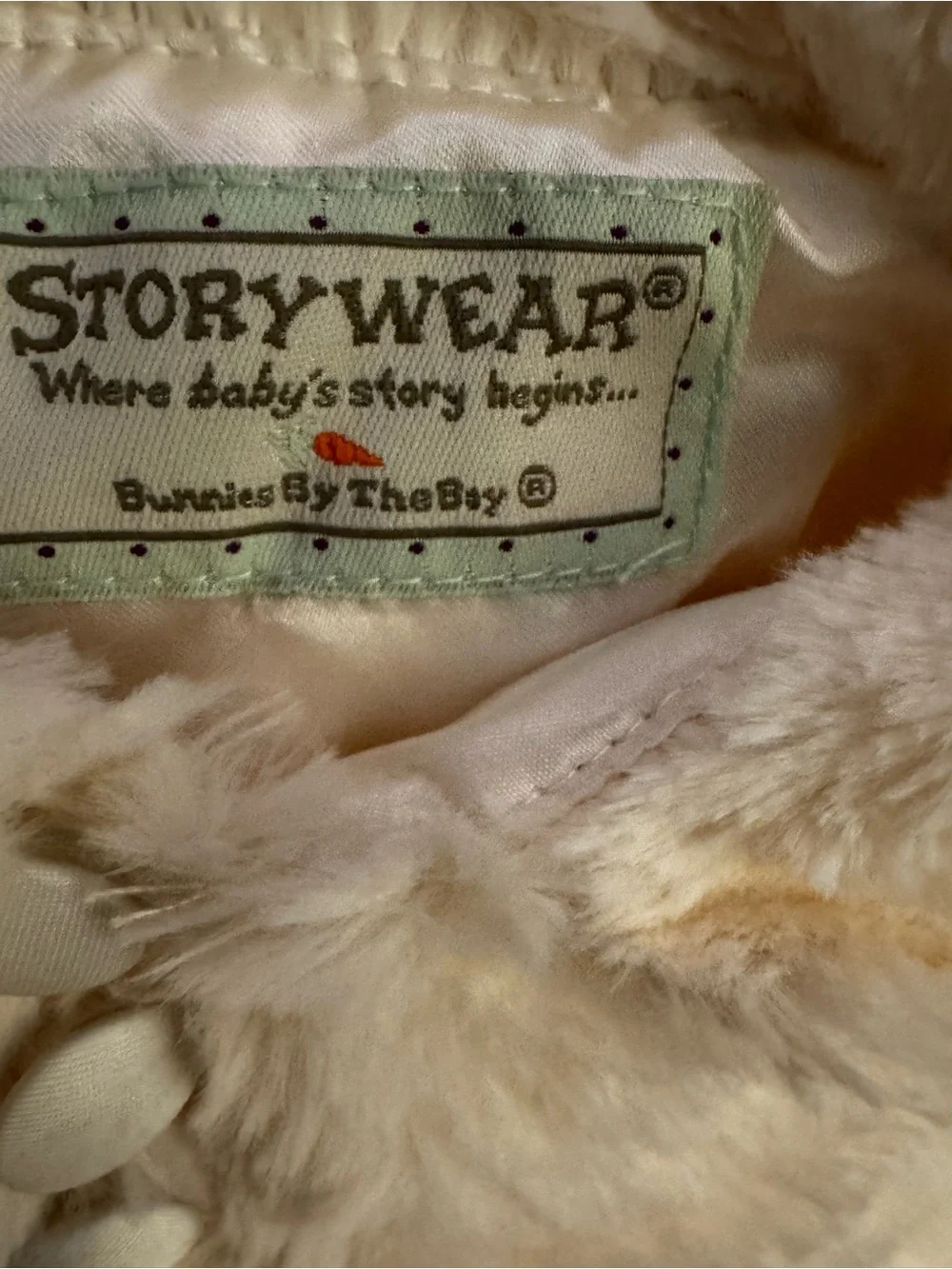 Bunnies By The Bay Storybook Collection W/Sealed Book~ Coat~ Hat ~ Hand Warmer